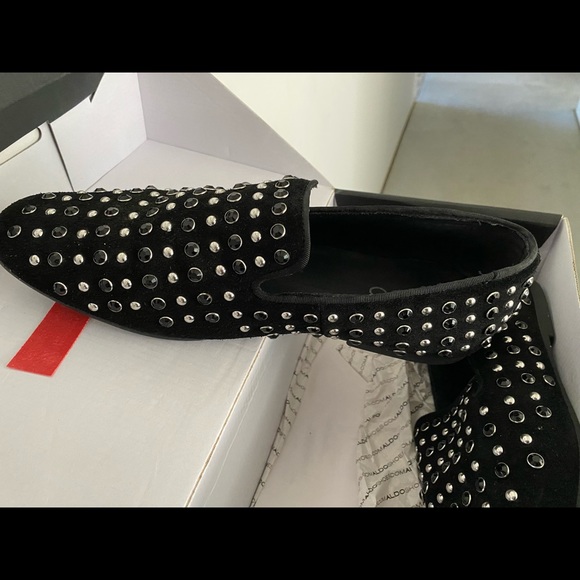 Montuccio studded men’s slipons